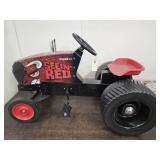 CASE IH  Pedal Tractor NEVER RODE!