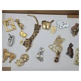 Costume  Jewelry Cat Brooches
