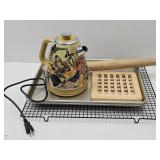 Hazel Quinn Electric Kettle, Baking Sheets, Cooli+