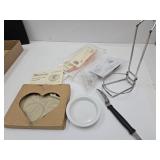 Pampered Chef Lot- Spoon Rest, Cookie Mold+