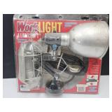 Magnetic Base 4 Work Lights in 1 w/18