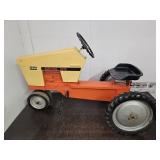 CASE IH   Agri King  1070 Pedal Tractor