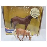 Breyer American Quarter Horse & Palomino Mare