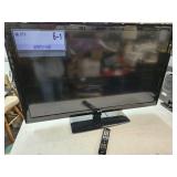 LG Flatscreen  47" TV with Remote