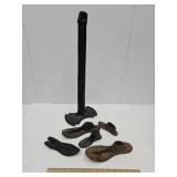 Cast Iron Shoe Cobbler Stand w Shoes