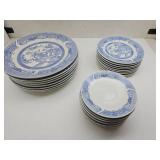Lot Oriental Theme Dinnerware