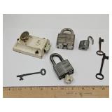 Skeleton Keys, Padlocks w One Key  & Door lock