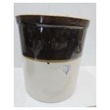 Primitive 8 Gallon Crock  (Small Crack)