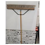 Harper Push Broom