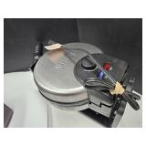 Bella Waffle Maker