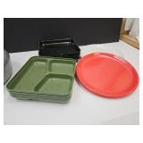 Dow Divided Lunch Trays Rubbermaid Plates