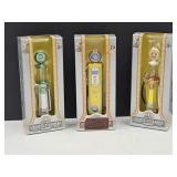 3 NIB Die Cast Toy  Gas Staion Pumps 1:18 Scale