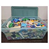 44 QT Tote with LEGO  Building Toys