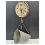 VTG  PENN Chicken  Scale with Galvanized Bucket
