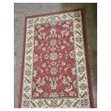 2 ft 7in x 4ft Rug