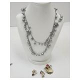 Costume Necklace & Christmas Jewelry