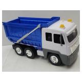 Giantr Dump Truck 18" Long