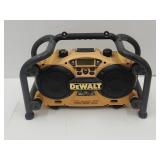 DeWalt DC011 Job Site Radio w Charger 18V
