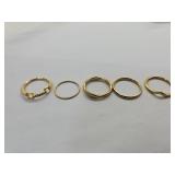 Set of 5 Gold Tone Rings Sz 7 to 9.5