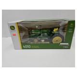 NIB John Deere 4010 1:16 Tractor