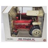 NIB IH Farmall 1206 ERTL Tractor