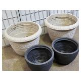 4 Planters 11.5" to 16" w