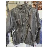 Frogg Toggs Outer Wear Size Med