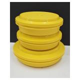 3 Vintage Yellow Tupperware Plates w Lids 7-8.5"w