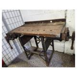 Heavy Duty Work Bench 44x22x31" H w 2 Vise