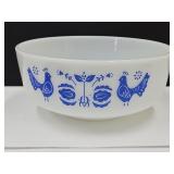 Federal Glass Pennsylvania Dutch Friendship Bowl