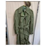 U.S. Military SZ SM R Trench Coat w Hat