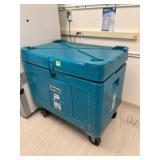 Airgas Dry Ice Container