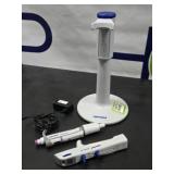 Eppendorf Pipettes & Stand
