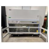 Thermo 1377 6ft. Biosafety Cabinet w/Stand