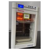 Thermo HERATHERM IMC 18 Microbiological Incubator