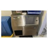 Hoshizaki F-300BAF ice machine