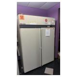 Revco REL5004A20 Refrigerator