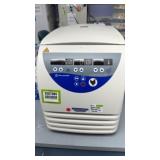 Fisher AccuSpin Micro 17R Centrifuge