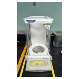 Mettler Toledo AG204 analytical balance