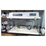 AirClean 600 PCR Workstation