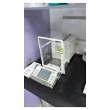 Mettler-Toledo AX205 Balance