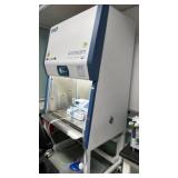 ESCO AC2-3S9-NS Biological Safety Cabinet