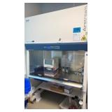 ESCO AC2-4S9-NS Biological Safety Cabinet