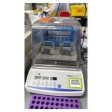 Fisherbrand incubating Mini Shaker