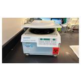 Eppendorf 5417R Centrifuge