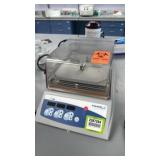 VWR incubator plate shaker