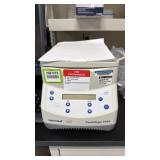 Eppendorf 5424 Centrifuge