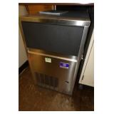 Manitowoc SS Flake Ice Maker