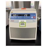 Thermo Scientific Centrifuge