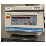 Beckman Coulter Centrifuge
